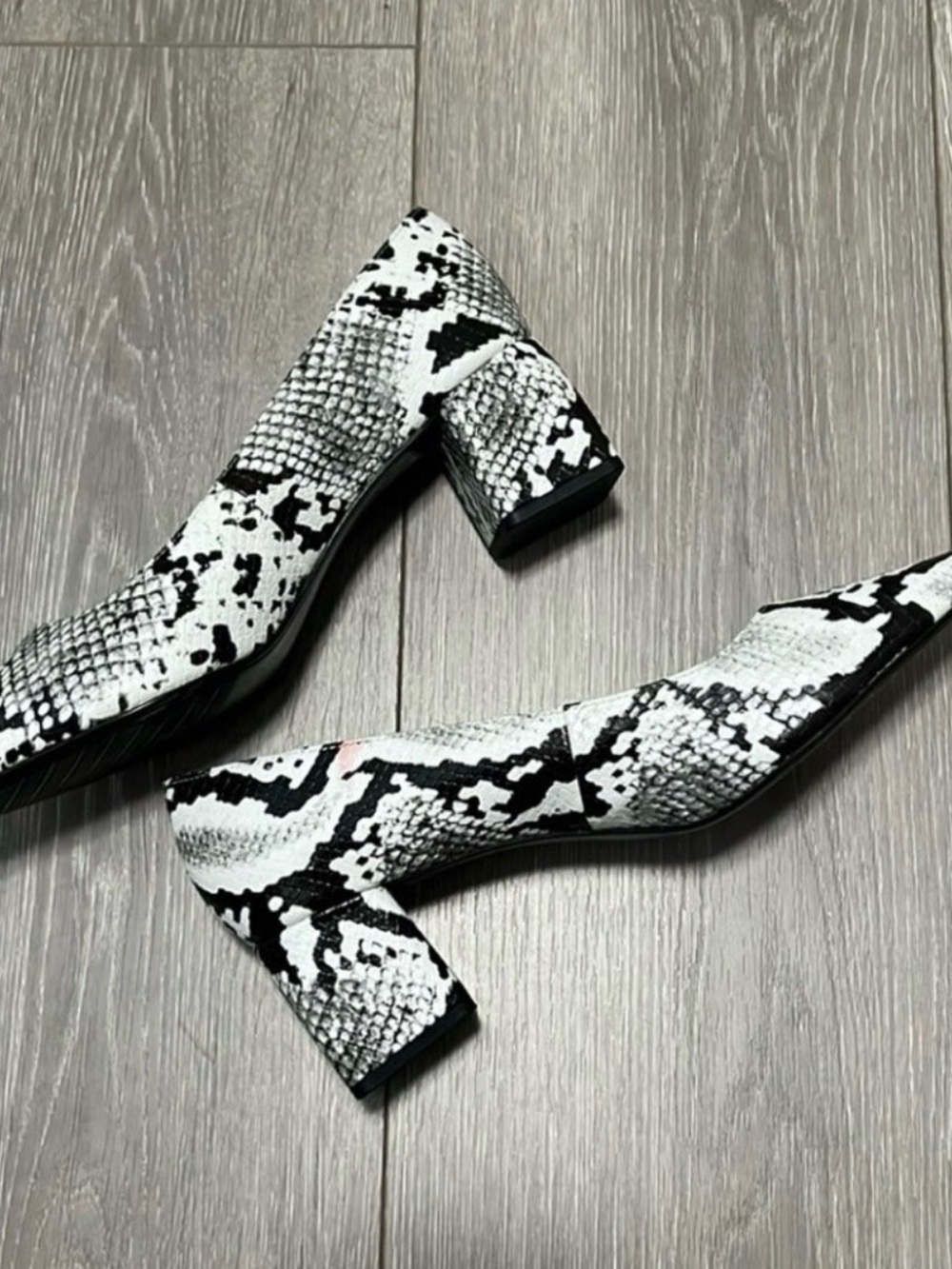 ZARA Heels Snake-Print Pointed Toe Women’s Size 9.5M- Black & White - Picture 5 of 7
